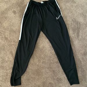 Nike Athletic Slim leg Sweats